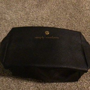 Simply Southern Make up bag